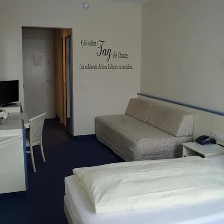 Parkhotel ホテル 3*