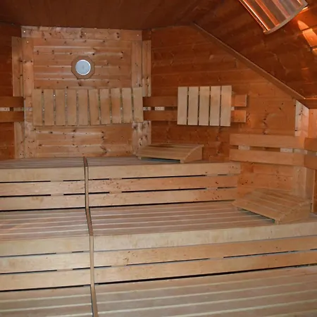 מלון Parkhotel 3*