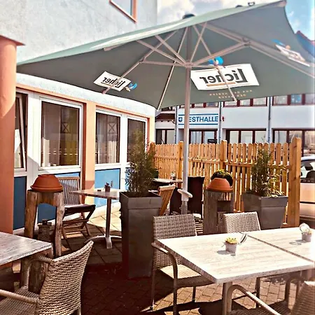 Parkhotel ホテル 3*